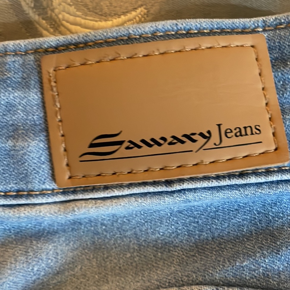 Blue Jeans - Picture 5 of 5